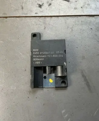 BMW X5 E53 Bluetooth antenna 6928461 921800002