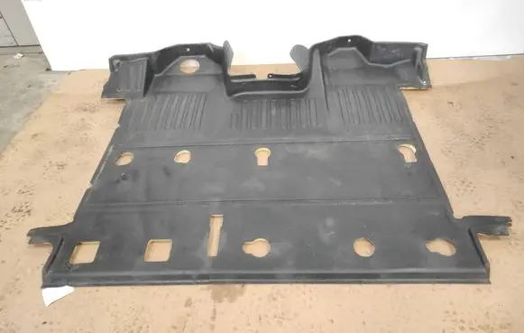 Front floor carpet liner