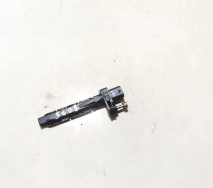 Toyota Avensis T270 Crankshaft position sensor 780618801 25916010