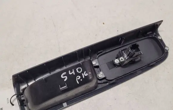 Volvo S40 Electric window control switch 30658448 8679473 03451300