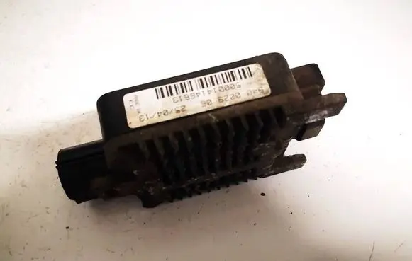 Ford Focus Coolant fan relay 940002906