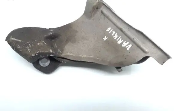 BMW 1 E81 E87 Engine mounting bracket 6764574 24168110