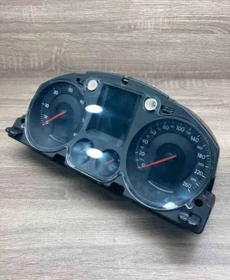 Volkswagen PASSAT B6 Speedometer (instrument cluster) 3C0920871 X0006000