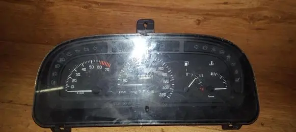 Renault Laguna I Speedometer (instrument cluster) 7700844747 216117529a
