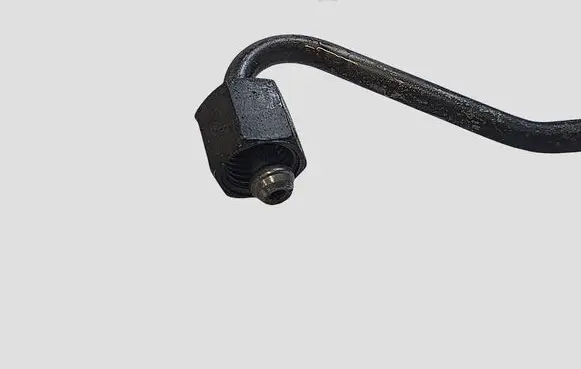 Mercedes-Benz C W204 Fuel line pipe