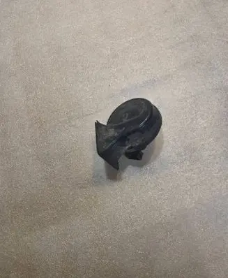 Audi A8 S8 D2 4D Horn signal 