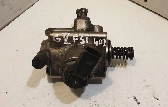 Volkswagen Golf V Fuel injection high pressure pump 06F127025D