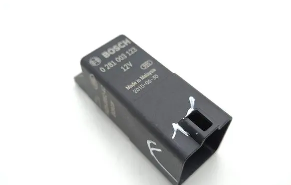 Land Rover Discovery Sport Glow plug pre-heat relay FX23189E2AC