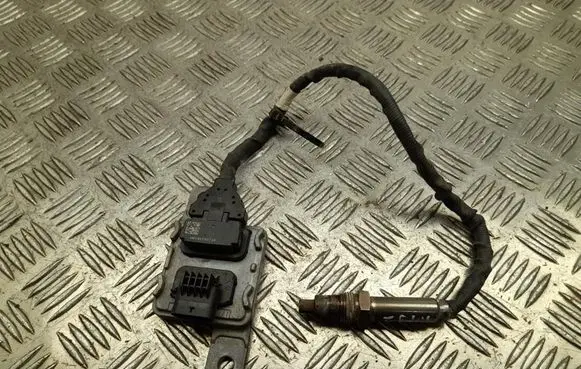 Volkswagen Touareg III Lambda probe sensor 4M0907807AP