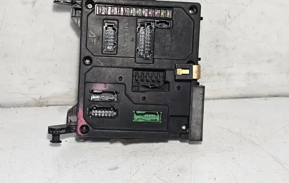 Ford Galaxy Fuse module 7M0962258K S108152001 S108151001