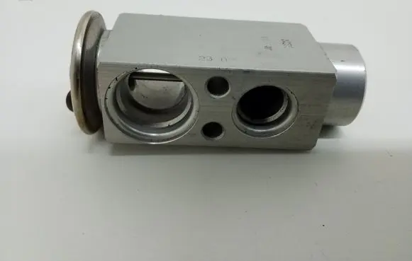 Mercedes-Benz C W204 Valve A2308300184