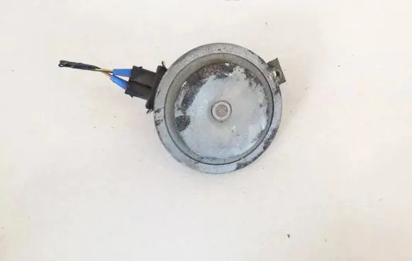 Volkswagen Golf IV Horn signal 6n0951101