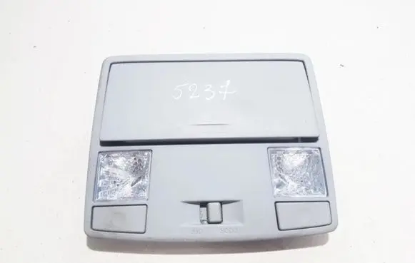 Mazda 5 Front seat light GK2A69970