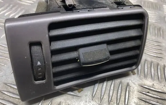 Audi A6 S6 C5 4B Dashboard side air vent grill/cover trim 4B1820901