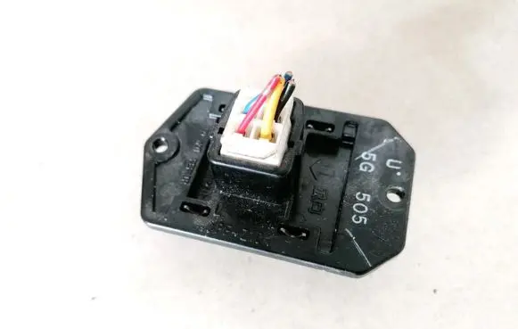 Suzuki Swift I Heater blower motor/fan resistor 5G505