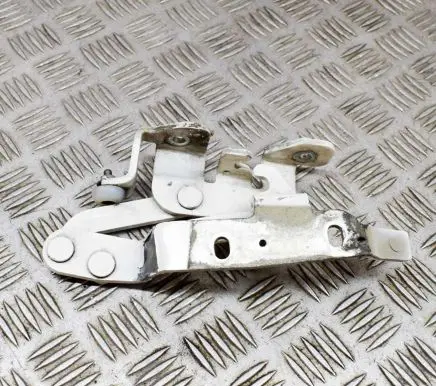 Maserati GranTurismo Engine bonnet/hood hinges 81082600