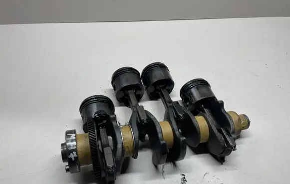 BMW 3 E90 E91 Crankshaft 7793901