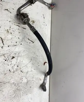 Air conditioning (A/C) pipe/hose