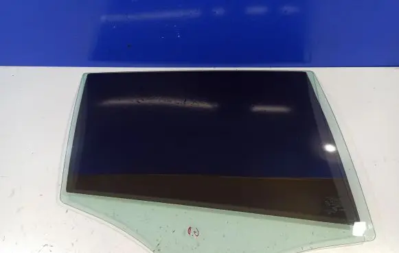 Volvo V60 Rear door window glass 31385421 31335329