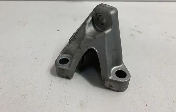 BMW 7 G11 G12 Fuel pump bracket 8578006
