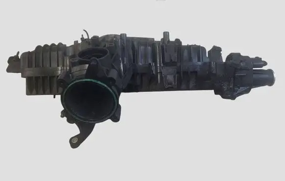Volvo V40 Intake manifold 31293737 31431955