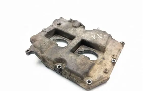 Subaru Legacy Rocker cam cover 