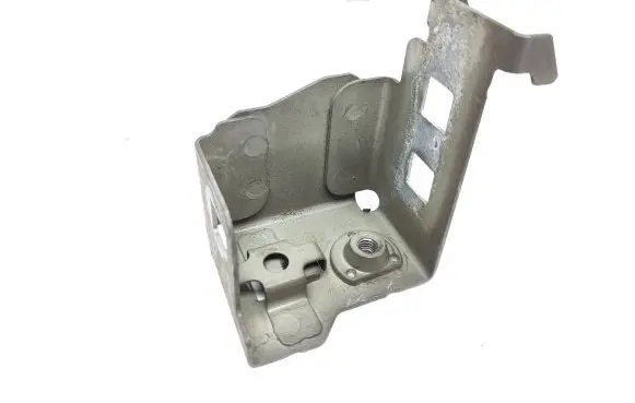 Renault Espace V (RFC) Fender mounting bracket 2350041R