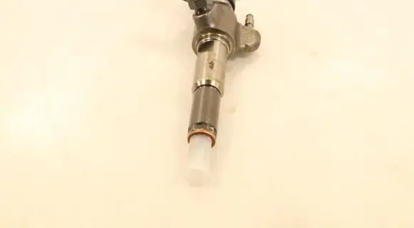 Peugeot 5008 Fuel injector 9674973080