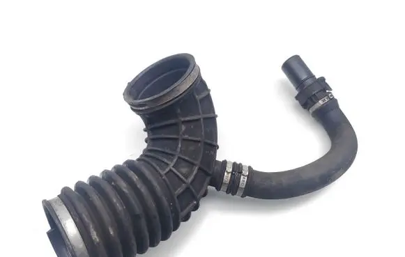 BMW 3 E90 E91 Air intake hose/pipe 586509 5865091 58650910
