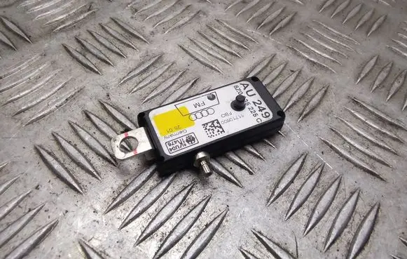 Audi A2 Aerial antenna amplifier 8Z0035225C