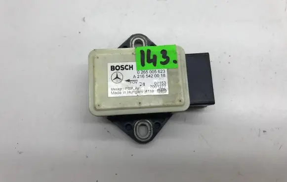 Mercedes-Benz CLS C219 ESP acceleration yaw rate sensor A2165420018 7001277 0265005623