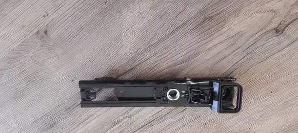 Volkswagen T-Roc Seat belt height adjuster 4M0857819