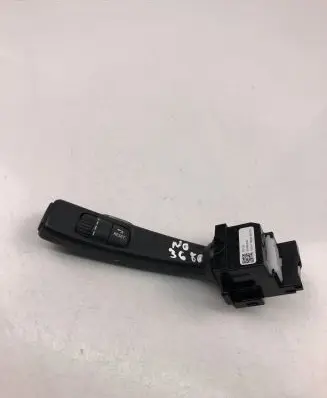 Volvo V40 Indicator stalk 31456045
