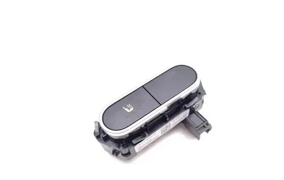 Mercedes-Benz A W176 Seat heating switch A1779056700