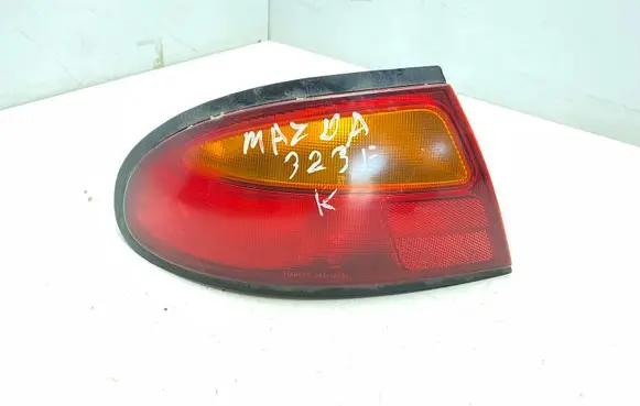 Mazda 323 F Rear/tail lights