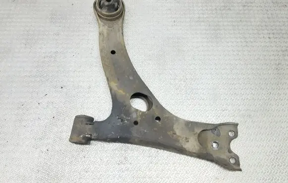 Toyota Corolla Verso E121 Front lower control arm/wishbone