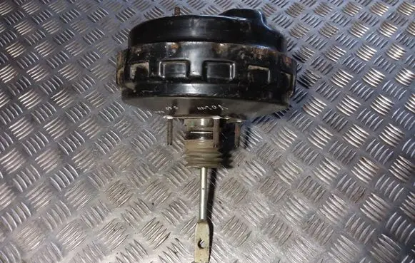 Volvo S80 Brake booster P08683260