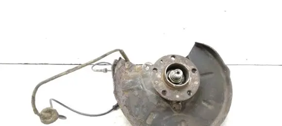 Alfa Romeo GT Rear wheel hub spindle/knuckle 