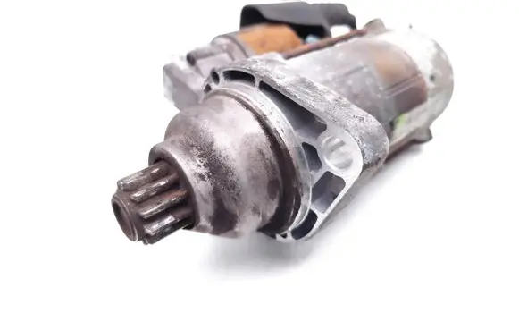 Volkswagen PASSAT B6 Starter motor 02M911023N