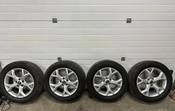 Nissan Juke II F16 R17 alloy rim 403006PA1A