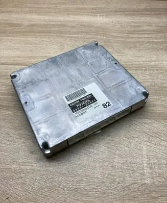 Toyota Avensis T250 Engine control unit/module ECU 8966105821 MB1758008330
