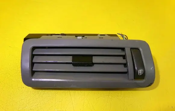 Volkswagen Phaeton Rear air vent grill 3D0819704C