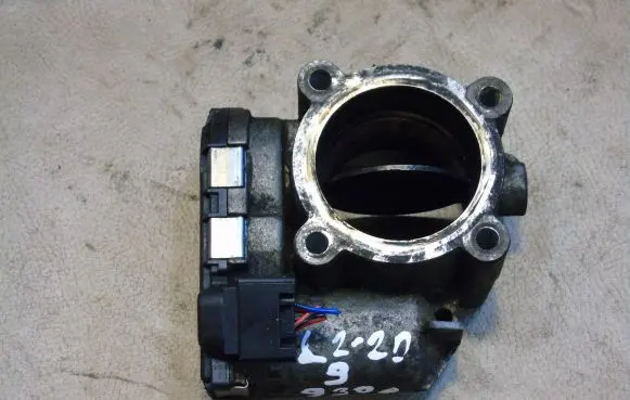 Mercedes-Benz E W211 Throttle valve A6420900070