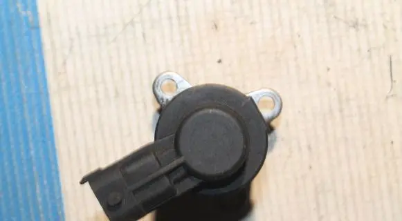 Volvo XC90 Fuel pressure sensor 