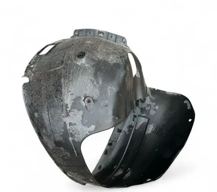 Front wheel arch liner splash guards