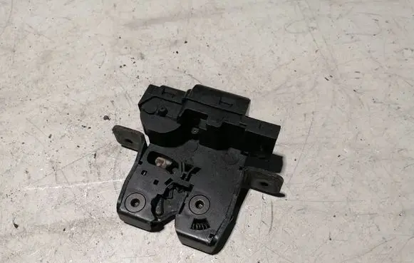 Nissan Micra Tailgate/trunk/boot lock/catch/latch 90502AV720