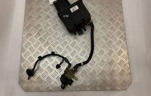 Volvo XC90 Active carbon filter fuel vapour canister 31372291
