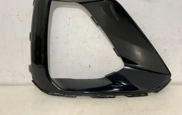 Audi Q8 Front bumper splitter molding 4M8853054A