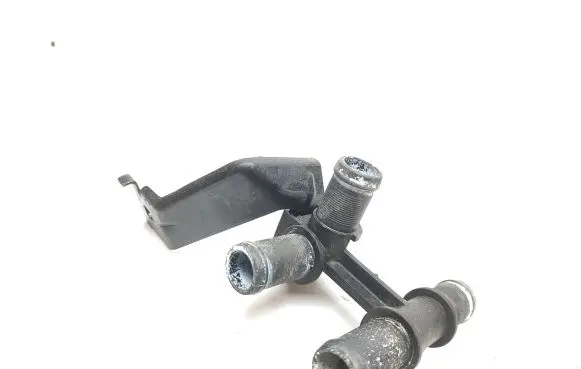 Nissan Navara D23 Engine coolant pipe/hose 11321323