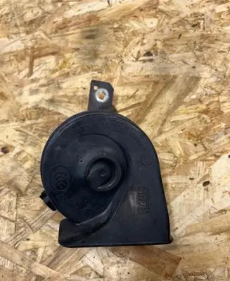 Volvo V70 Horn signal 90899 90896
